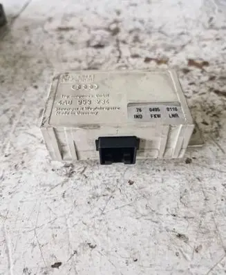 Audi A6 S6 C4 4A Immobilizer control unit/module 4A0953234 7604950110