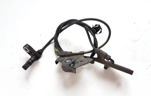 Toyota Prius+ (ZVW40) ABS brake wheel speed sensor 8954212080