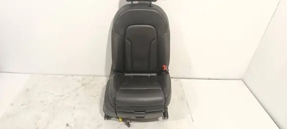 Audi Q3 8U Front passenger seat 
