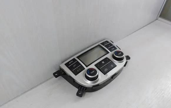 Hyundai Santa Fe Climate control unit C800MA5LF04000