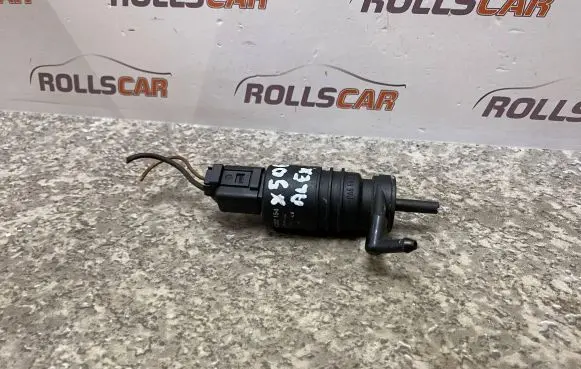 Windscreen/windshield washer pump