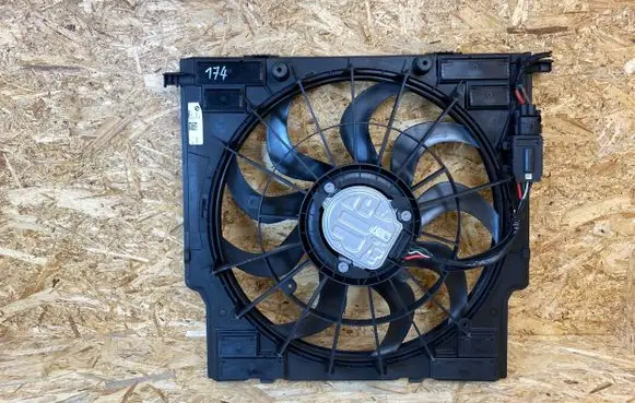 BMW X3 G01 Electric radiator cooling fan 8472314