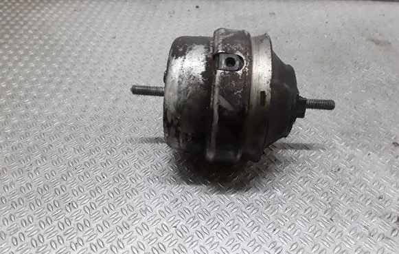 Audi A4 S4 B6 8E 8H Engine mount bracket