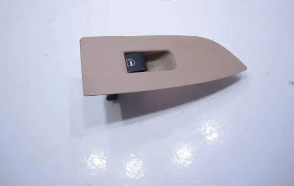 Volkswagen PASSAT CC Electric window control switch 3C8867376A