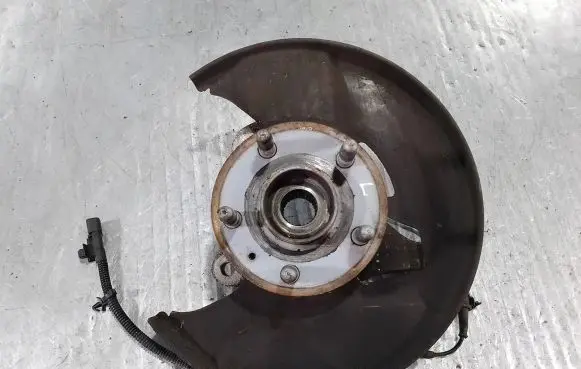 Opel Insignia A Front wheel hub spindle knuckle