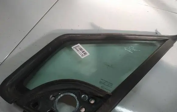 Citroen Berlingo Front door vent window glass four-door AS2