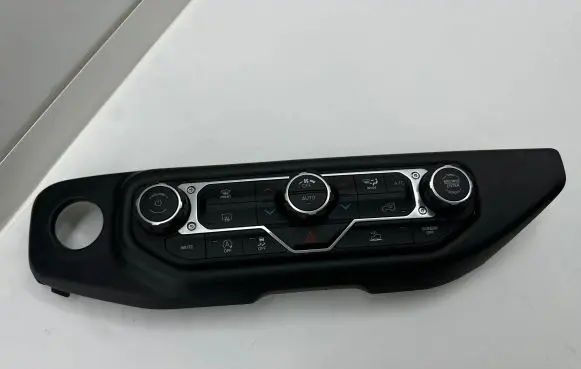 Jeep Wrangler Climate control unit P7BU55DX9AA T327010285