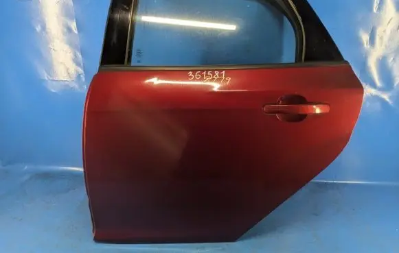 Ford Focus Front door DM5Z5824631C