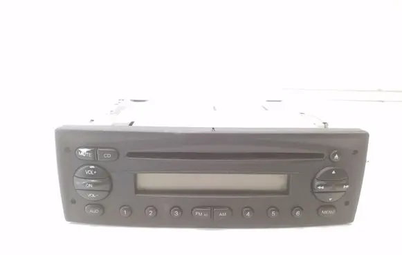 Iveco Daily 35.8 - 9 Radio/CD/DVD/GPS head unit 7607005081