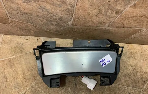 Mercedes-Benz SLK R172 Car ashtray A1726800152