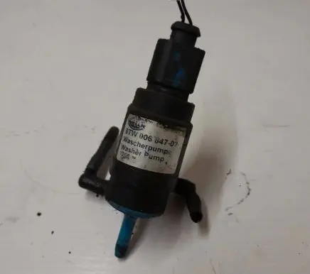Audi A4 S4 B6 8E 8H Windscreen/windshield washer pump 8TW00684702