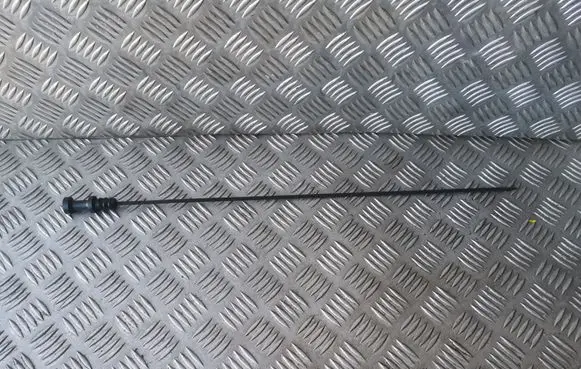 KIA Carnival Oil level dip stick 