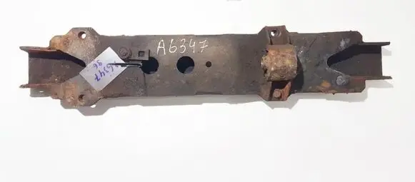 Hyundai Terracan Engine mount bracket 55670h1000 55670-h1000