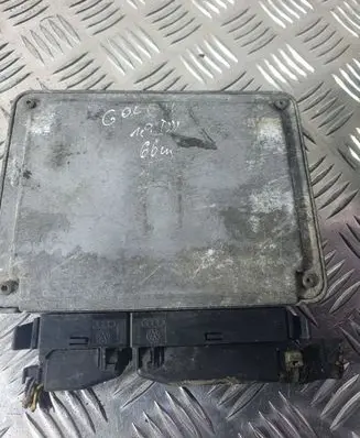 Volkswagen Golf IV Engine control unit/module 038906018D 0281001611