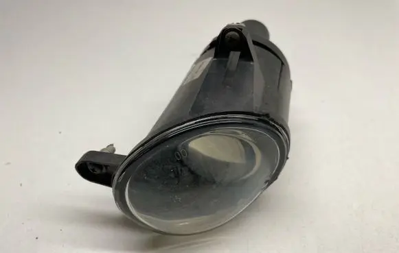 Volkswagen PASSAT B5 Front fog light 3B7941699A