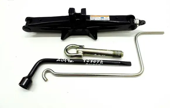 Toyota Auris E180 Lift Jack 
