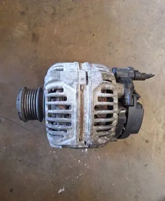 Volkswagen Sharan Generator/alternator 028903028E 0124515010