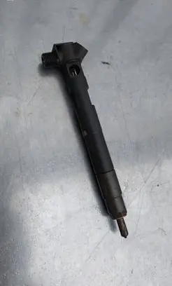 Fuel injector