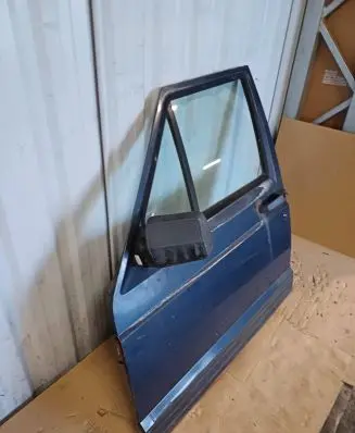 Door (2 Door Coupe)