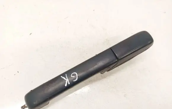 Volkswagen PASSAT B4 Front door exterior handle 