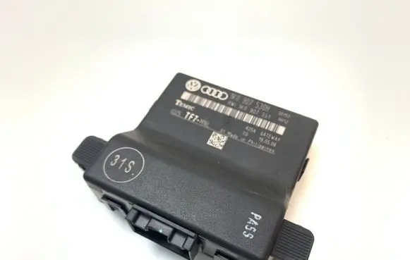 Volkswagen Touran I Other control units/modules 1K0907530H