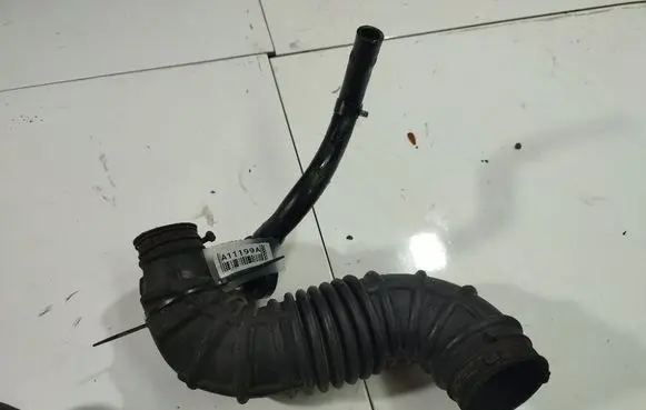 KIA Ceed Air intake hose/pipe 