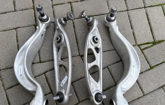 Mercedes-Benz SL AMG R232 Front control arm A2323308401 A2323303102
