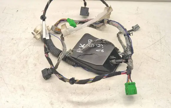 Volvo S80 Front door wiring loom 8690288