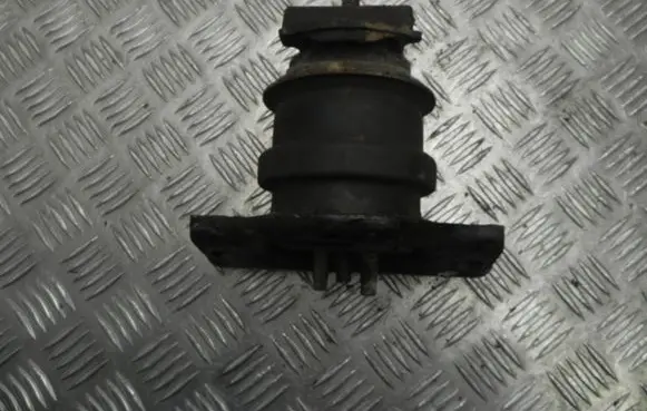 Nissan Navara D40 Engine mount bracket 11220EB305