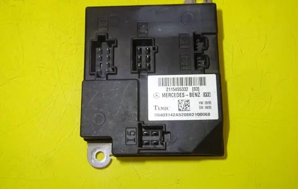 Mercedes-Benz E W211 Seat control module 2115455332