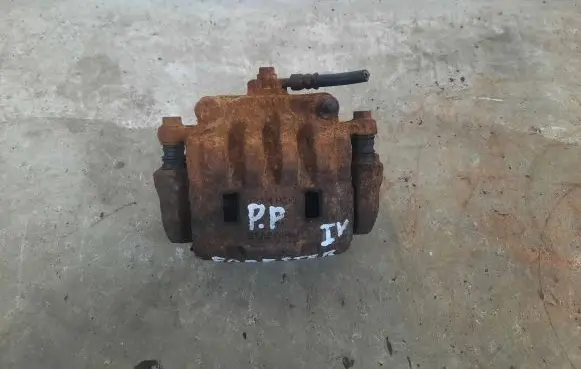 Subaru Forester SJ Front brake caliper