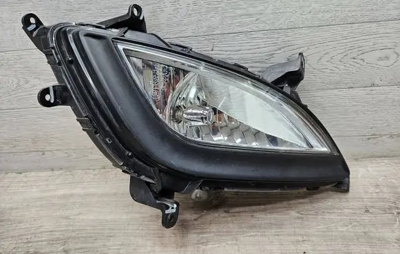 Hyundai i30 Front fog light 1346400