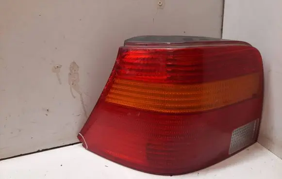 Volkswagen Golf IV Rear/tail lights 1J6945095Q 6773697