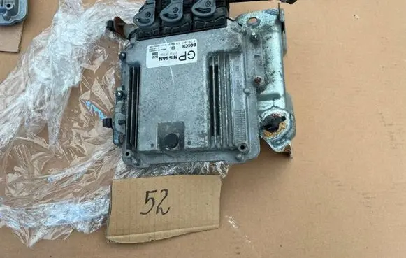 Nissan X-Trail T31 Engine control unit/module 23710JG78B 1039S21008 0281013874
