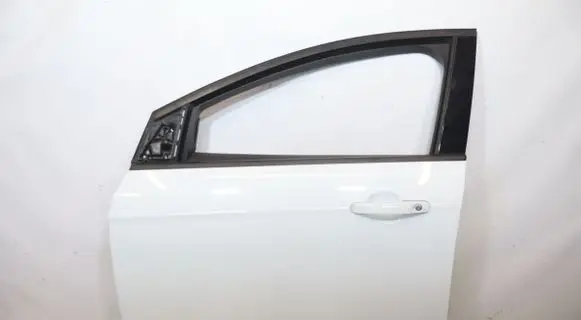 Ford Focus Front door