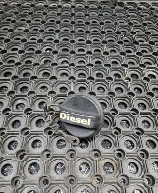 Chrysler Grand Voyager V Fuel tank cap 
