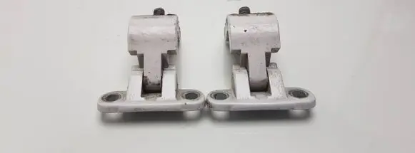 Volkswagen Golf IV Tailgate/trunk/boot hinge