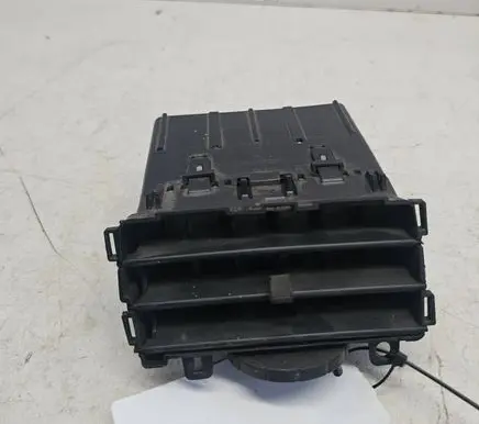 Chrysler Sebring (JS) Dash center air vent grill 1AM67TRMAC