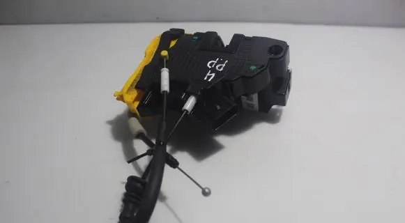 KIA Ceed Front door lock