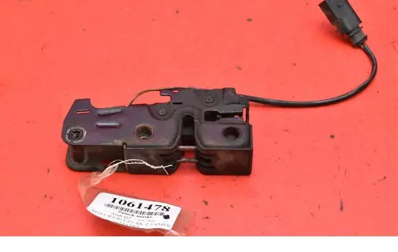 Audi Q7 4L Engine bonnet/hood lock/catch 4L0823509