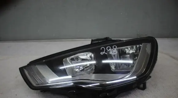 Audi A3 S3 8V Headlight/headlamp 8V0941003