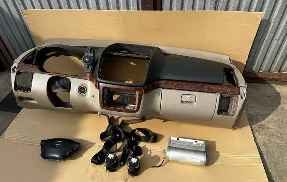 Mercedes-Benz Vito Viano W639 Dashboard 