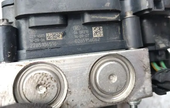 Peugeot 308 ABS Pump 9810286880