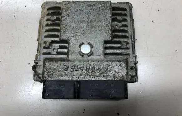 Skoda Roomster (5J) Engine control unit/module 03F907309L 5WP44784 03F906070EE