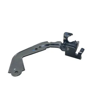 Chevrolet Camaro Gear shift cable bracket 84122093