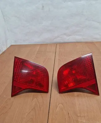 Audi A4 S4 B7 8E 8H Tailgate rear/tail lights 8E5945093