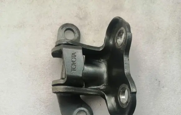 Toyota Corolla Verso AR10 Rear door upper hinge 687600F010