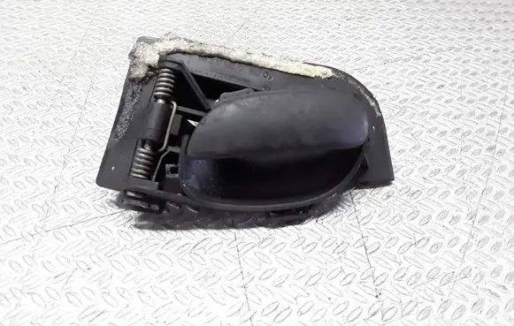 Peugeot 206 Front door interior handle 9623698077