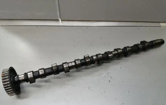 Volkswagen II LT Camshaft 069130111C