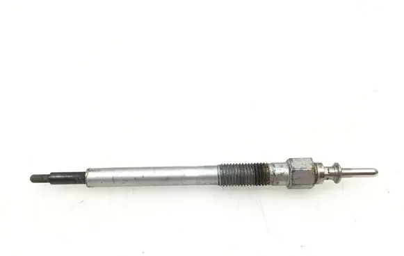 Opel Astra H Glow plug 